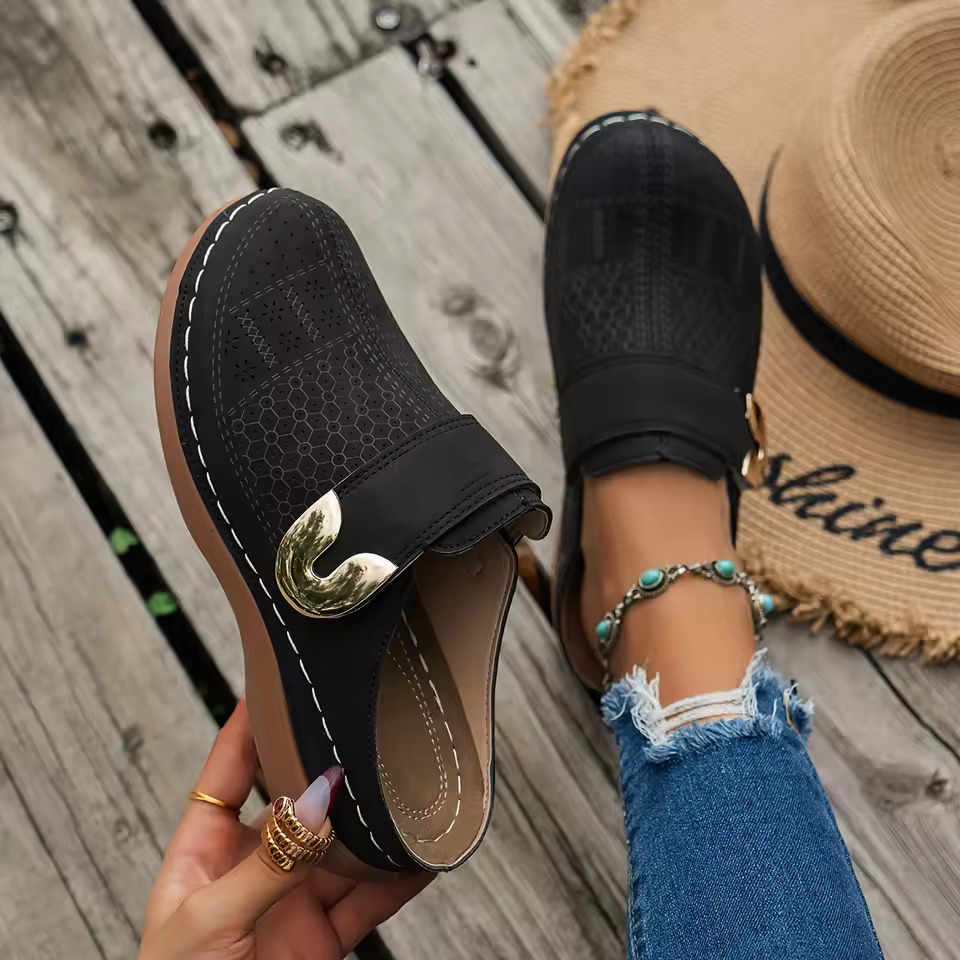 Espadrille Slip On - รองเท้าสวมสบายสำหรับผู้หญิง รองเท้าสลิปออนแบบเจาะรู กันลื่น พื้นเรียบ รองเท้าลำลองแบบสวม ระบายอากาศได้ดี