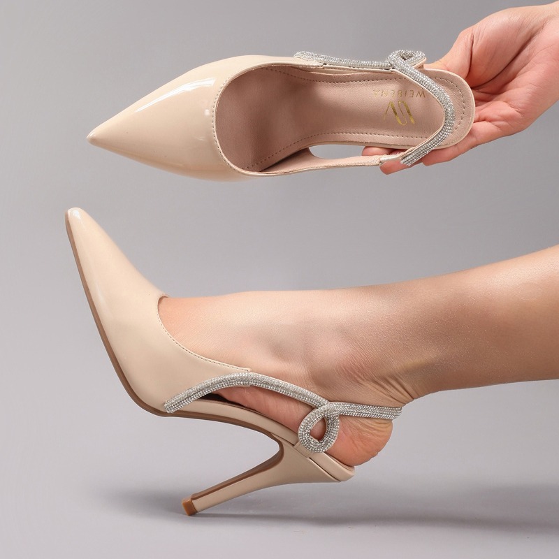 เซ็กซี่สิทธิบัตรหนัง Pointed T - Casual Sandal Leather บทวิจารณ์และราคา
